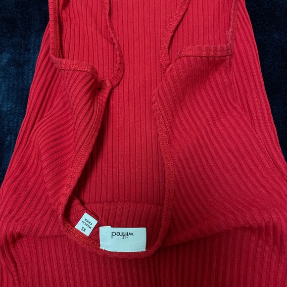 Backless Wilfred red top - Picture 3 of 3